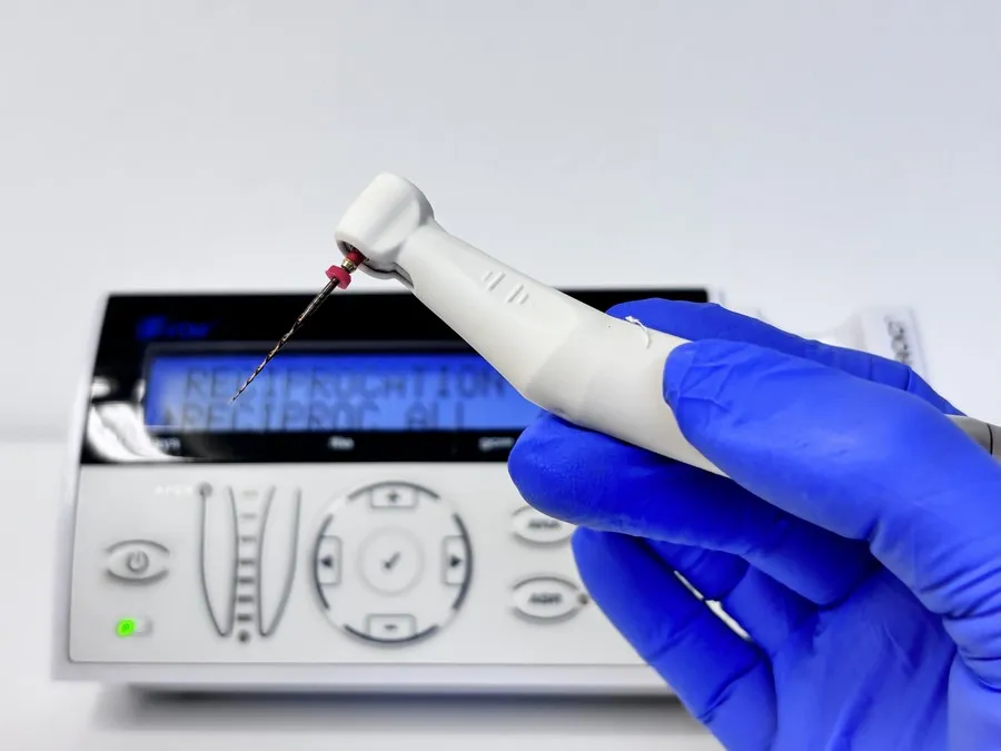  Strojna endodoncija 